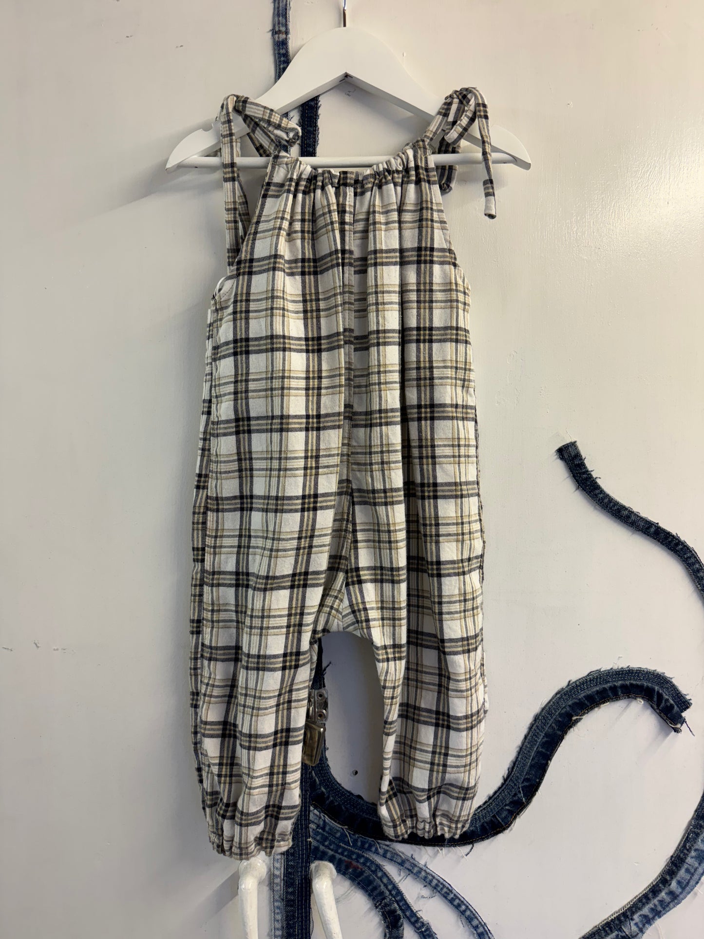 KIDS ROMPER ( 12-18 MONTHS)