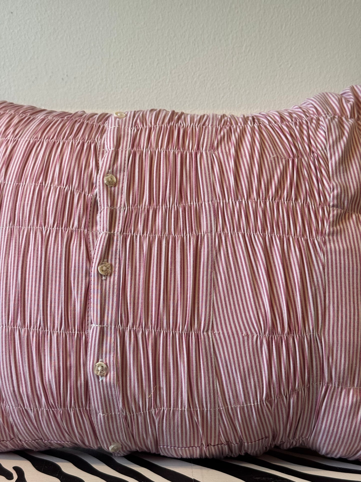 RUCHED SHIRT CUSHION