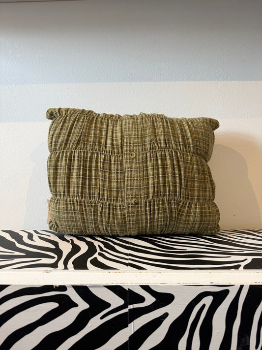 RUCHED SHIRT CUSHION