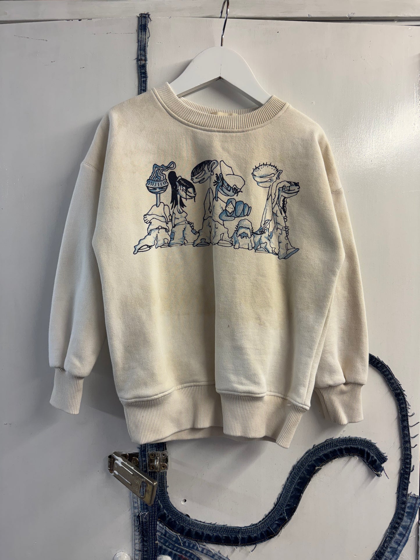 KIDS SWEATSHIRT AGE 6